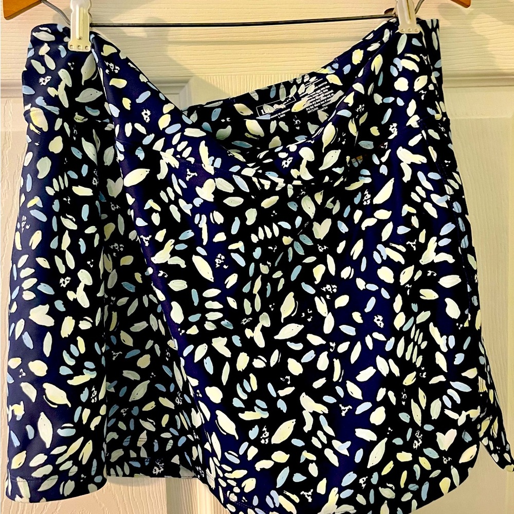 L.L. Bean Blue and White Patterned Skirt